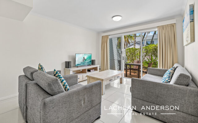 23/2 Landsborough Parade, Golden Beach QLD 4551